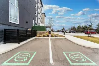 Courtyard Burlington - parking