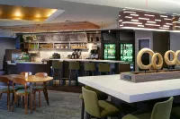 Courtyard by Marriott Ann Arbor - bar