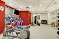 Home2 Suites by Hilton Montreal Dorval - Gym