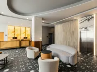 DoubleTree by Hilton Long Island City New York โรงแรมใกล้ตึกไครซเลอร์