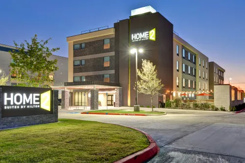 Home2 Suites by Hilton McKinney - Pet-friendly