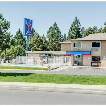 Motel 6 Spokane, WA - West