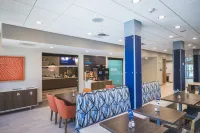 Holiday Inn Express & Suites Fernandina Beach Amelia Island by IHG - breakfast