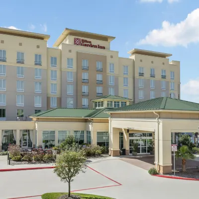Hilton Garden Inn San Antonio/Rim Pass Drive Отели рядом с достопримечательностью «Парк развлечений Six Flags Fiesta Texas»