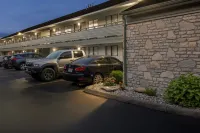 HomeTowne Studios Florence, KY-Cincinnati Airport - parking