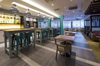 Premier Inn Letchworth Garden City - parking