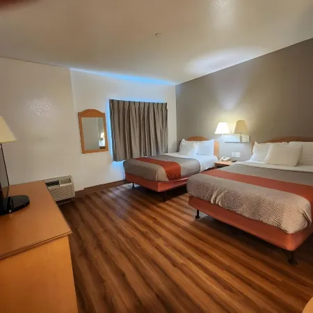 Motel 6 Biloxi, MS - Beach