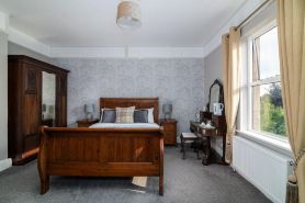 Riverdale House B&B
