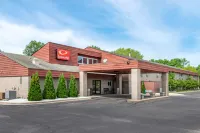 Coratel Inn & Suites by Jasper River Falls Hotels near Glen Park