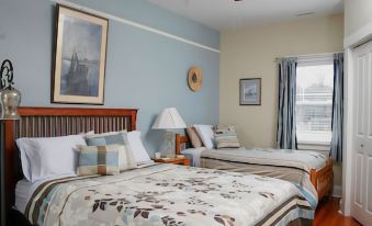 Seven Oaks Inn Bed and Breakfast