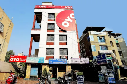 佳哈拉地公寓 OYO 704 號酒店