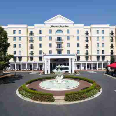 Hampton Inn & Suites Charlotte/SouthPark at Phillips Place Hotel Exterior