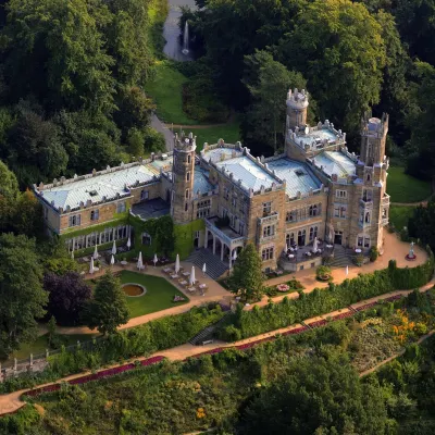 Hotel Schloss Eckberg Hotels near لوشويتز
