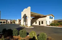 Executive Plus Inn and Suites Hotele w: Elk City