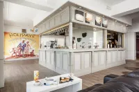 The Majestic Hotel Hotels in Істбурн