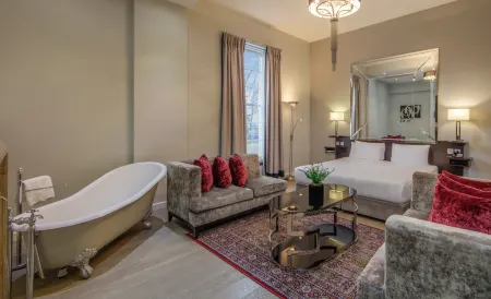 Doubletree by Hilton London - Greenwich Отели рядом с достопримечательностью «Барьер Темзы»