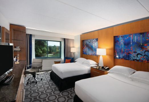 5. 힐튼 롱아일랜드..