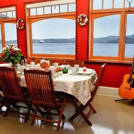 Eagle Bluff Bed & Breakfast