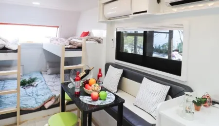 Dongducheon Picture Book Fairy Tale Village Caravan Отели в г. Тондучхон