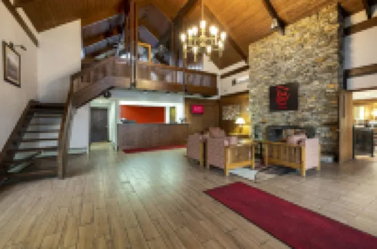 Red Roof Inn & Suites Hazleton