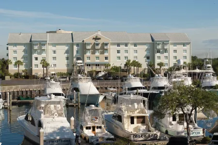 SpringHill Suites Charleston Riverview Отели рядом с достопримечательностью «Historic Charleston Foundation»