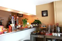 Hôtel le Richiardi Hotels in Le Pradet