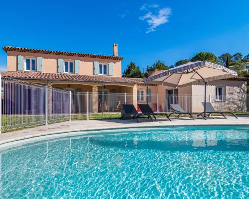 Villa Liliarty Hotels in Carces