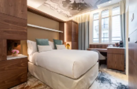 อินเตอร์คอนติเนนตัล ปารีส ชองป์ เอลิเซ่ บาย IHG