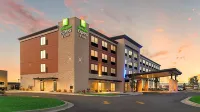 Holiday Inn Express & Suites Racine Hotels in Mount Pleasant