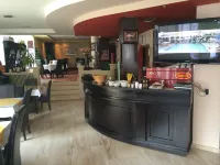 Hotel Adria Các khách sạn ở Pristina