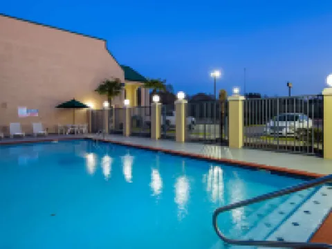 SureStay Plus Hotel by Best Western Hammond Hotels in Hammond