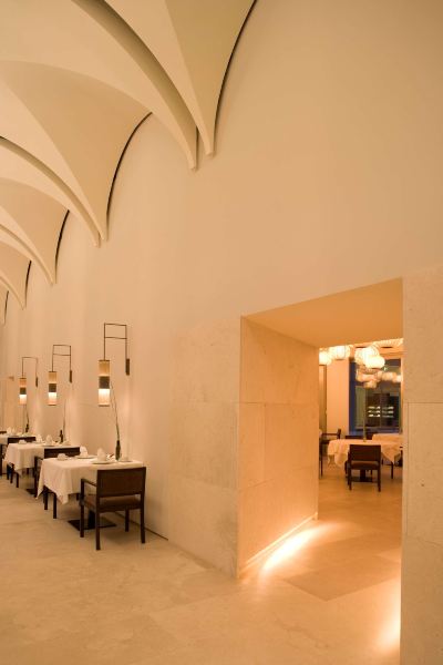 レストラン パラドール デ アルカラ デ エナーレスの写真