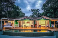 Tortuga Lodge - Beach