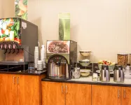 Quality Inn & Suites Greenville I-65 - breakfast