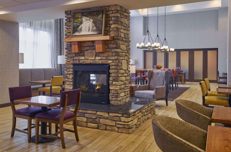 Hampton Inn & Suites Roseburg photo 4
