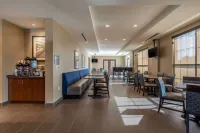 Comfort Inn & Suites - Harrisburg Airport - Hershey South - breakfast