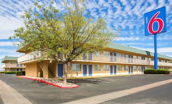 Motel 6 Holbrook, AZ