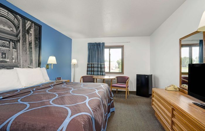 Budget Host Inn