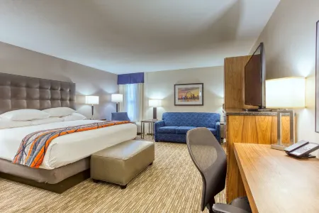 Drury Inn and Suites St Louis Collinsville