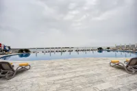 Sheraton Grand Samsun Hotel - Pools