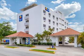 Comfort Inn Puerto Vallarta Golfside & Marina