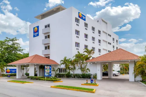 Comfort Inn Puerto Vallarta Golfside & Marina