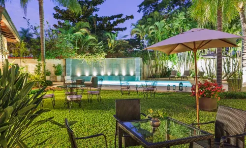 Las Lomas Casa Hotel