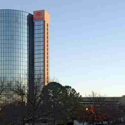 Hilton Memphis Hotel Exterior