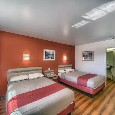Motel 6 Kerrville, TX