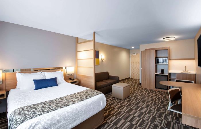 Microtel Inn & Suites by Wyndham Farmington