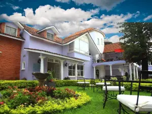 Casa Bonita Hotel & Cocina