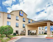 Comfort Inn & Suites Russellville I-40 Hotels near Arkansas Tech University