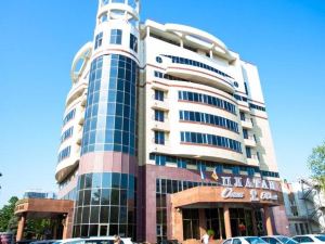 Platan Yuzhniy Hotel