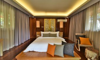 The Nine Thipthara Klongson Resort